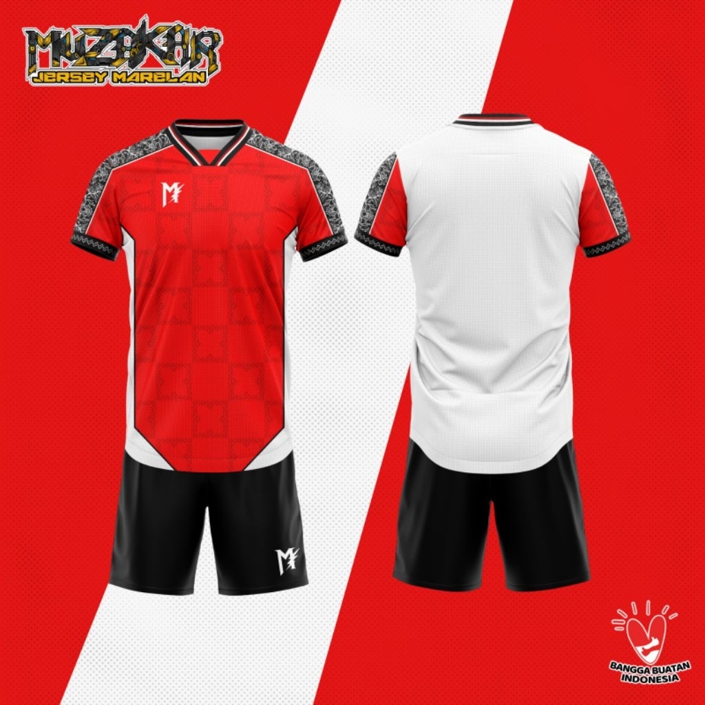 Jersey Muzakar warna merah dan putih ada motif di lengan