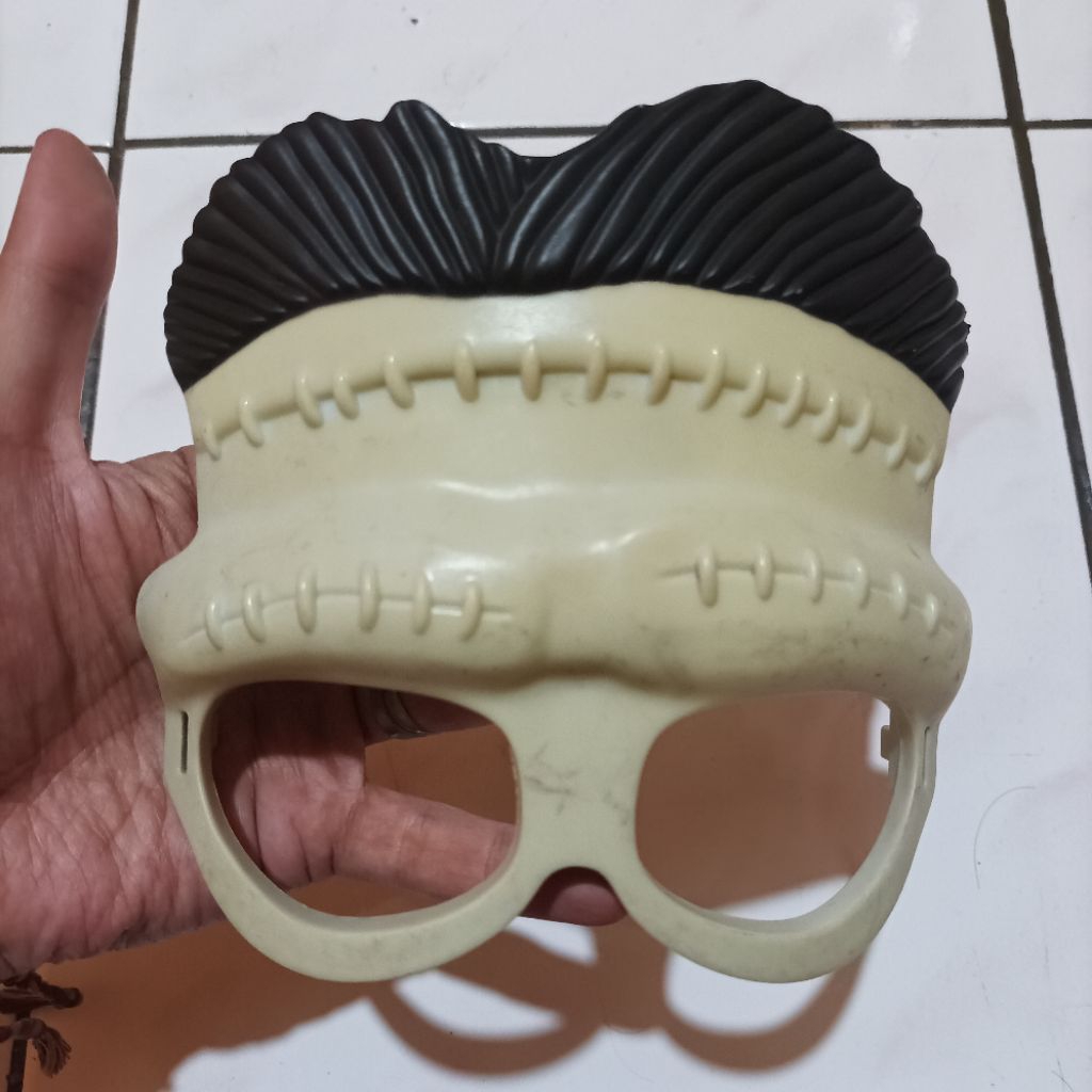 Hasbro Original Kacamata Topeng Frankenstein Mainan Action Figure