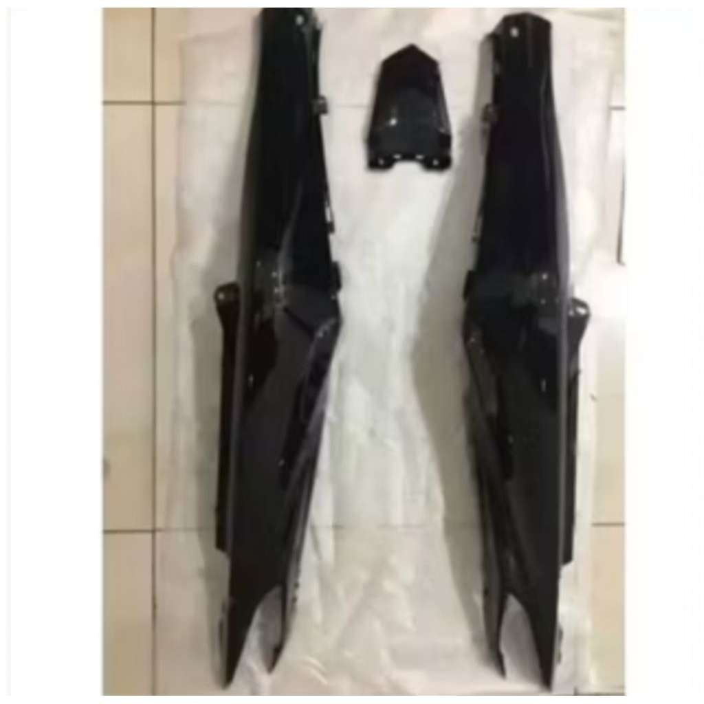 body belakang kanan kiri set penutup body belakang motor yamaha jupiter z robot jupiter z tahun 2010