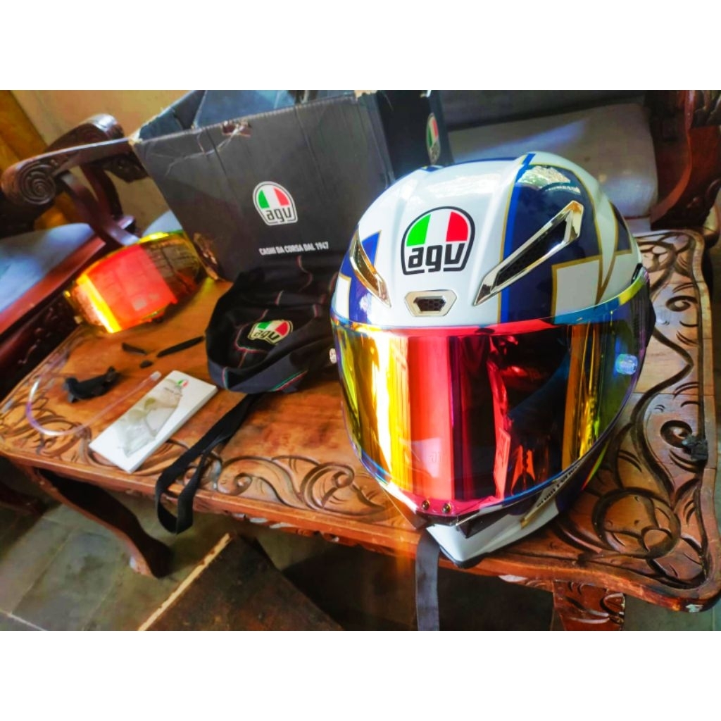 CLONE AGV PISTA GPRR WORLD TITTLE 2003 1;1 ( frp )