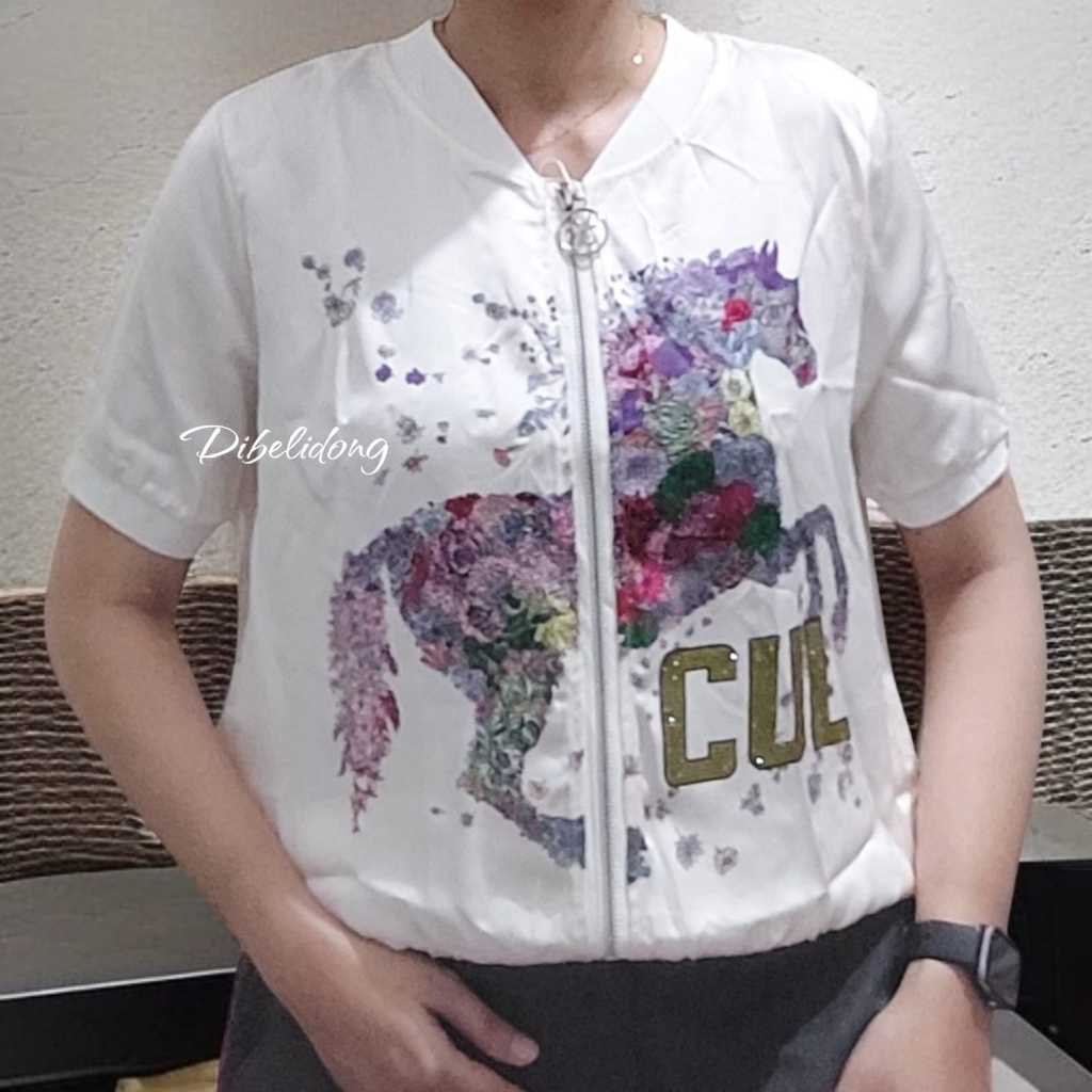 Baju atasan wanita lengan pendek motif kuda