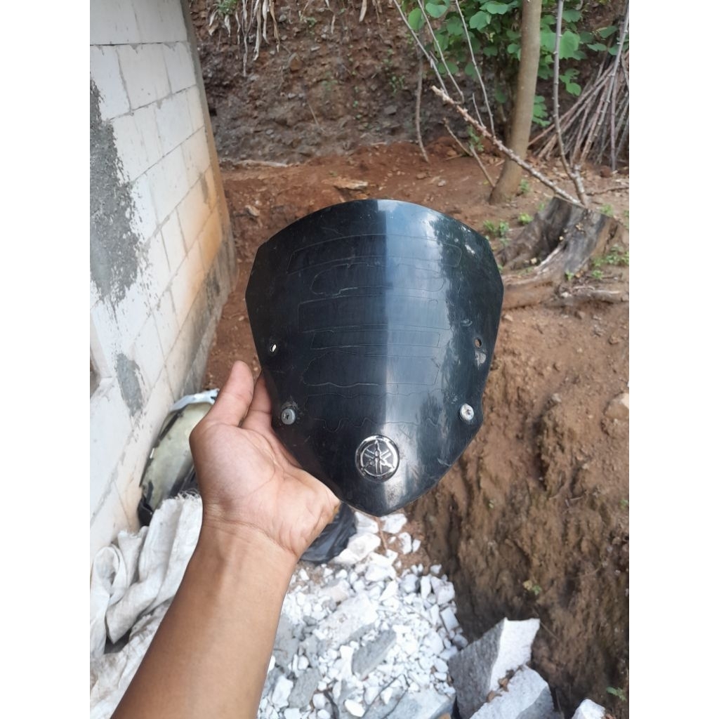 Visor batok lampu yamaha vixion new original