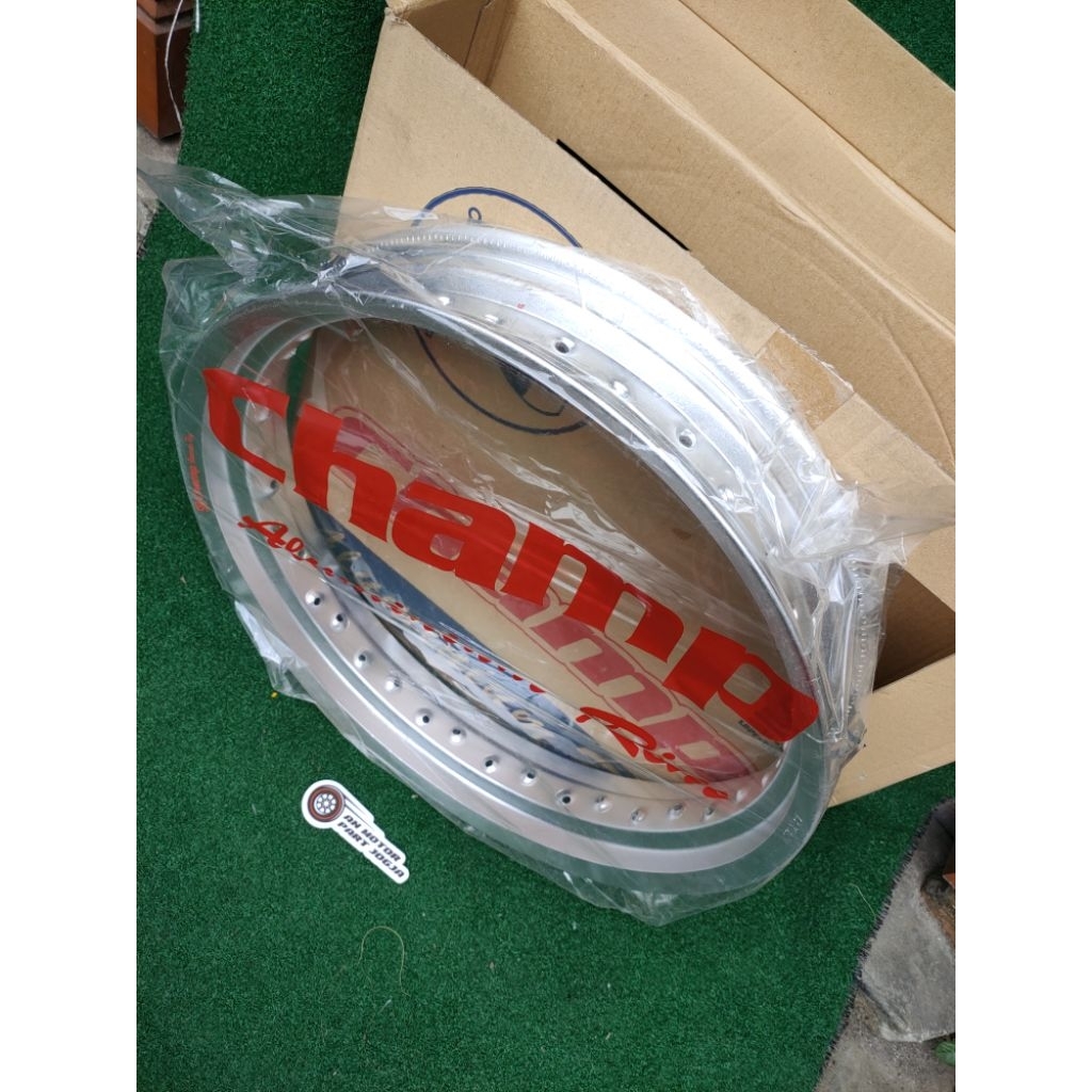 VELG UKURAN 300 18 VELG ALUMUNIUM RING 18 300 CHAMP SILVER