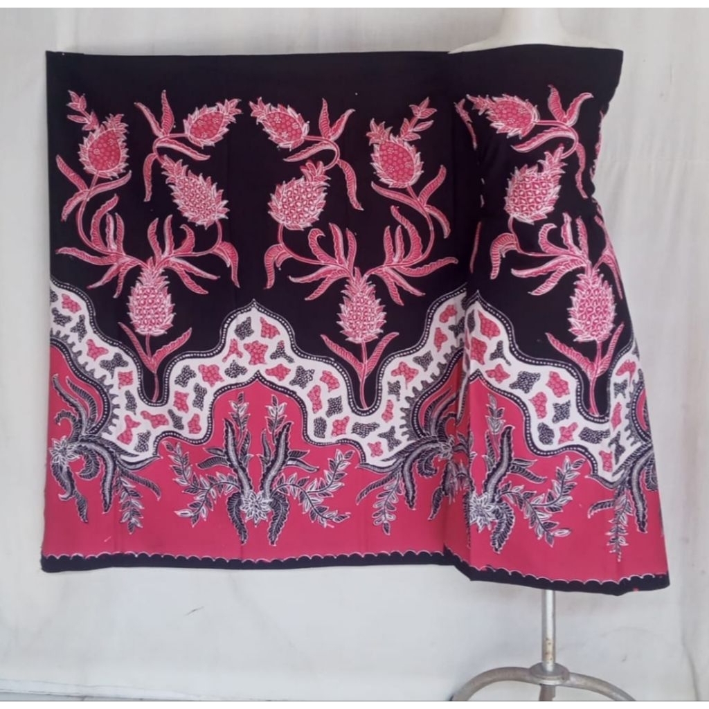 KAIN BATIK TULIS MADURA HITAM