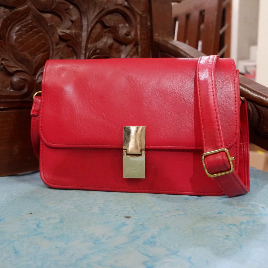 Tas Pesta PL Warna Merah No Brand No Minus