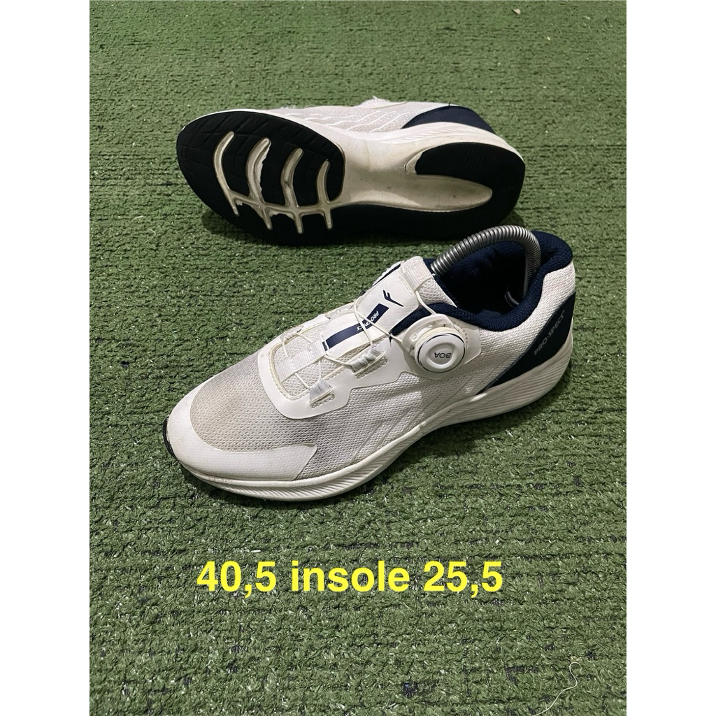 sepatu boa s40,5 prospecs