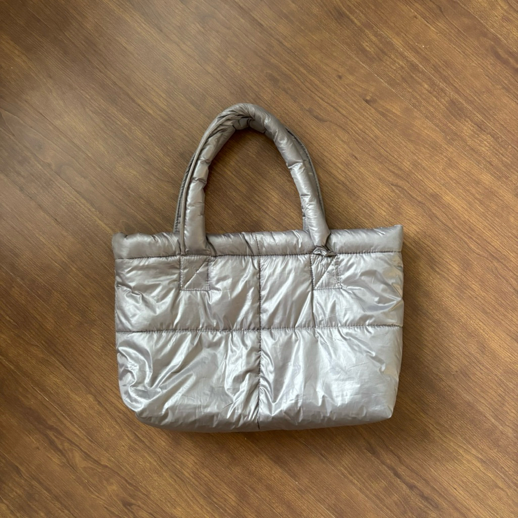 [PRELOVED] Puffy Bag Grey Silver FREE Tali