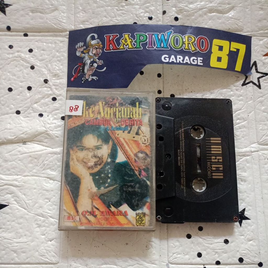 KASET PITA,,,NIKE NURJANAH CAMBUK DERITA O.M. AWARA