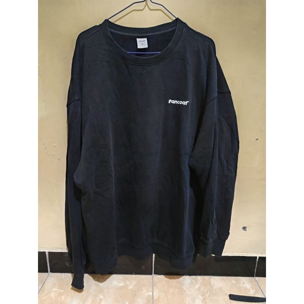 crewneck pancoat size XL