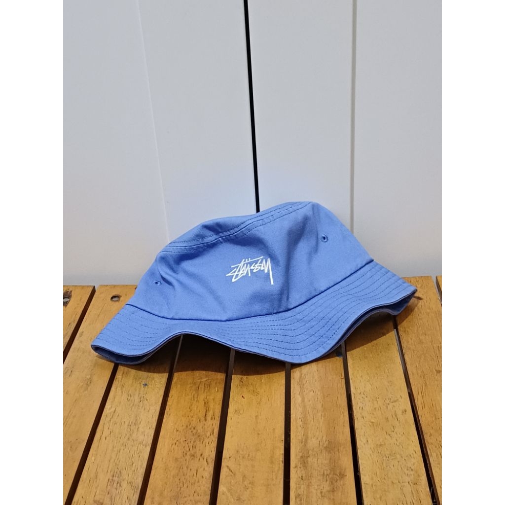 topi bucket stussy second
