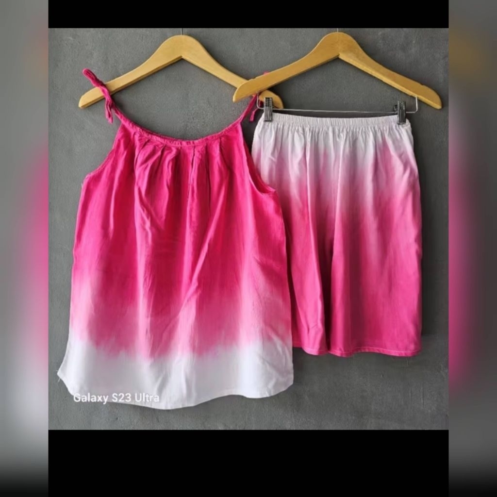 Oneset/setelan tanktop pendek wanita