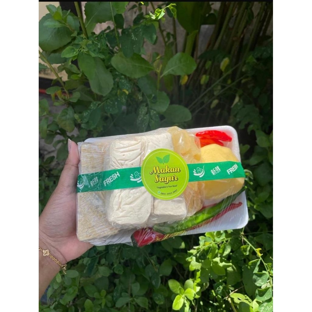 isian lontong sayur