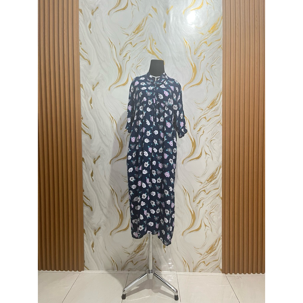 Daster kerah panjang