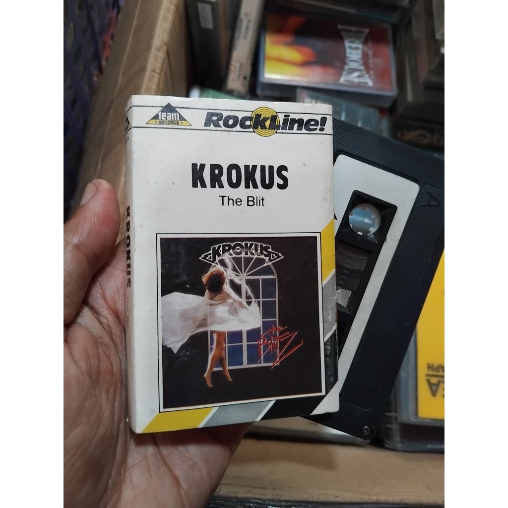 Kaset Pita Krokus Album The Blit