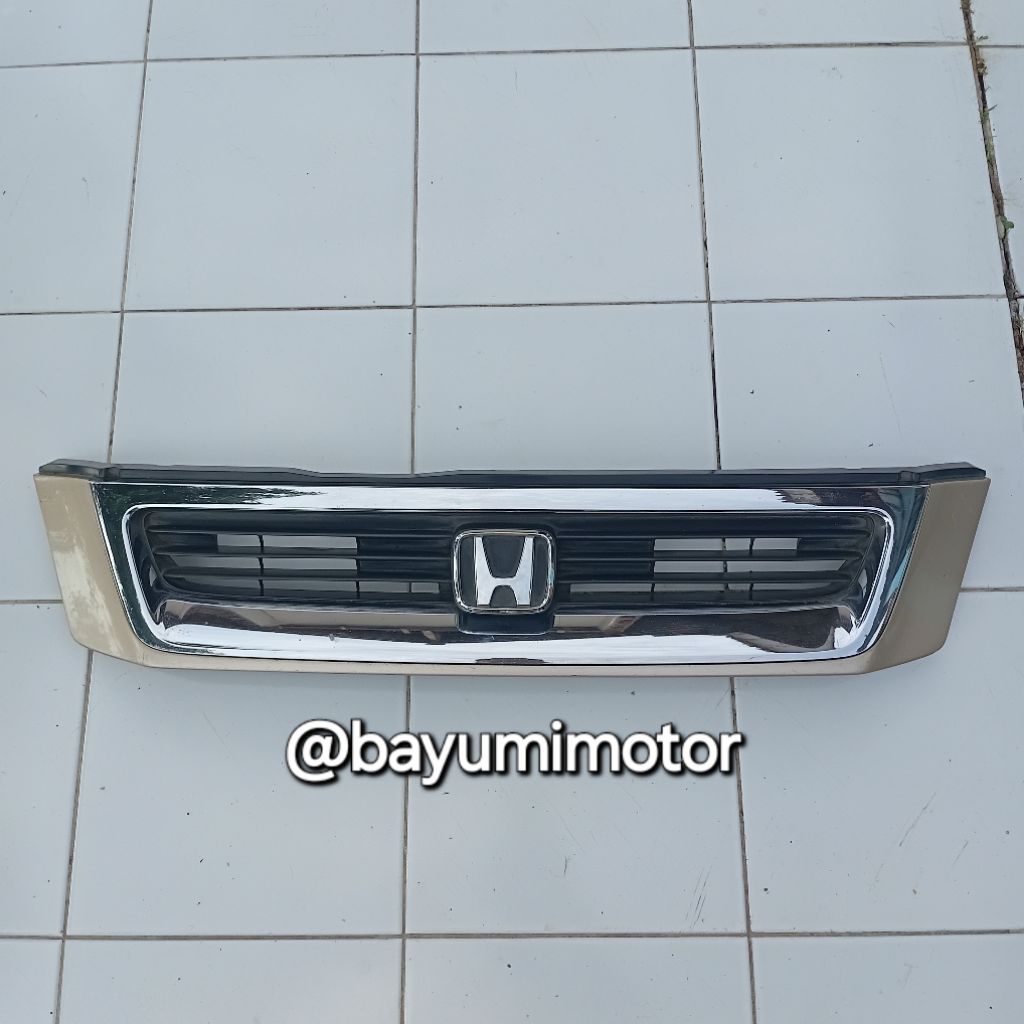 Grill Honda CRV gen 1 2000 2001 2002 ORIGINAL
