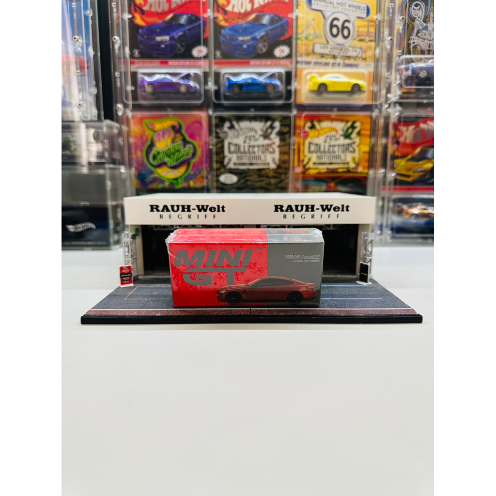 Mini GT No 566 BMW M4 Competition (G82) Toronto Red Metallic