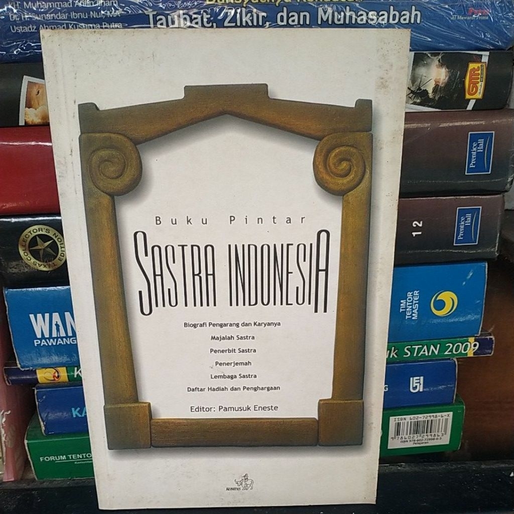 BEKAS BUKU PINTAR SASTRA INDONESIA