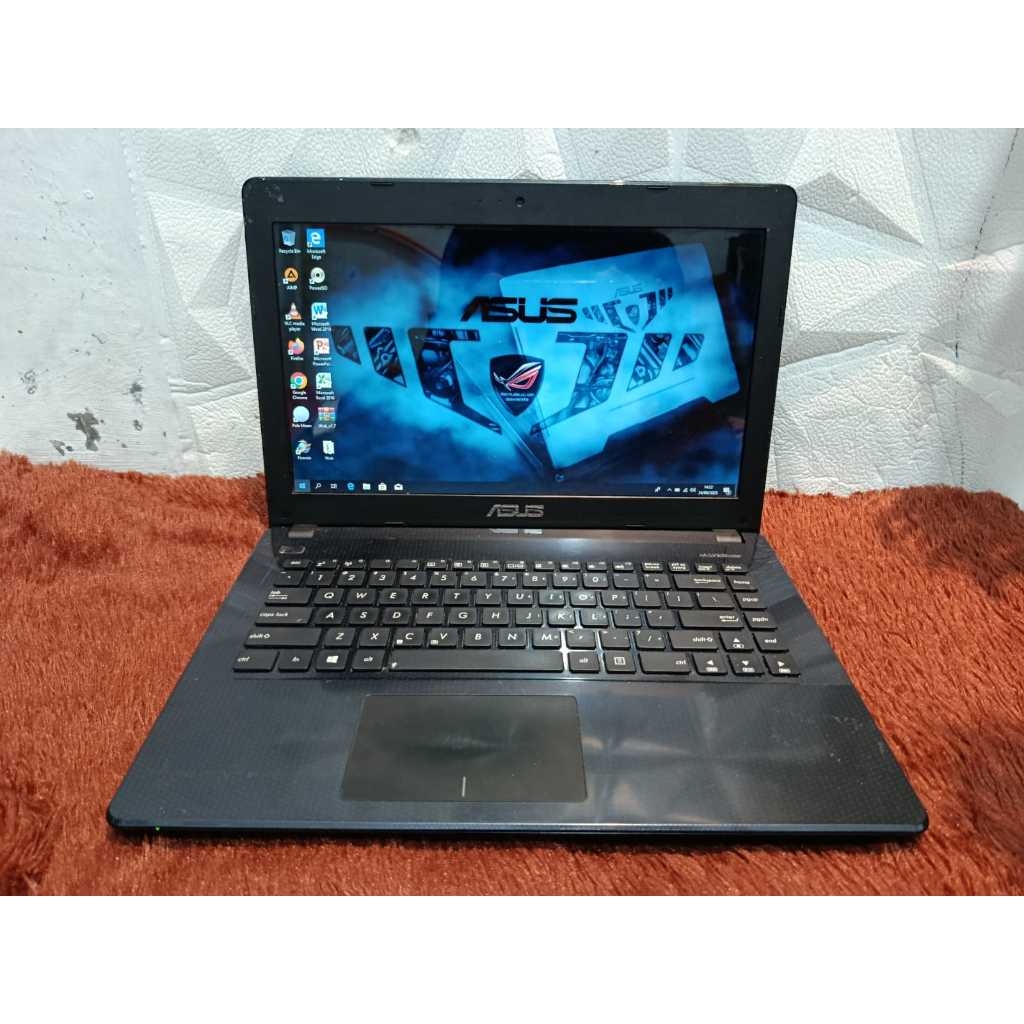 Laptop asus X451C   Processor n/a Ram 4 GB Penyimpanan 500 GB hdd Display Intel HD Graphics 4000 UK 