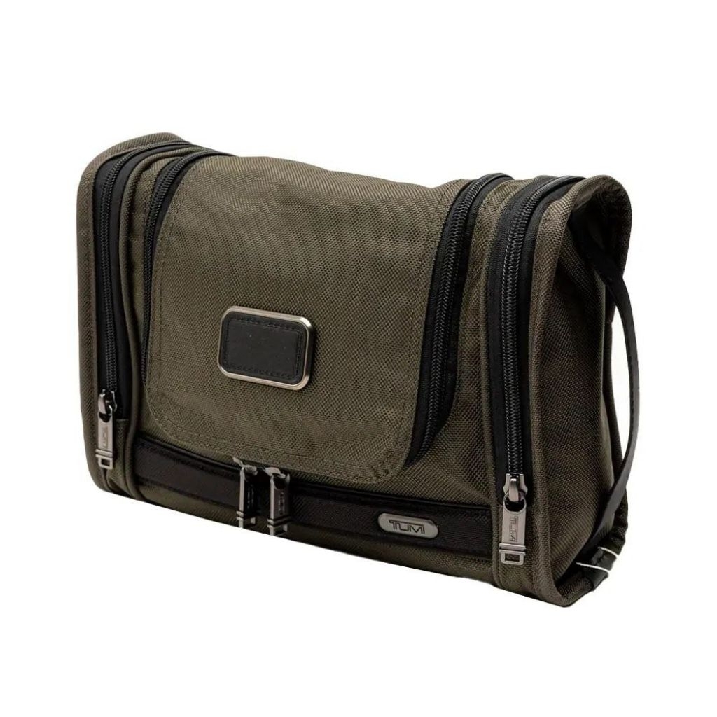 TumiHanging Travel Kit Canvas Bag Dark Green
Men