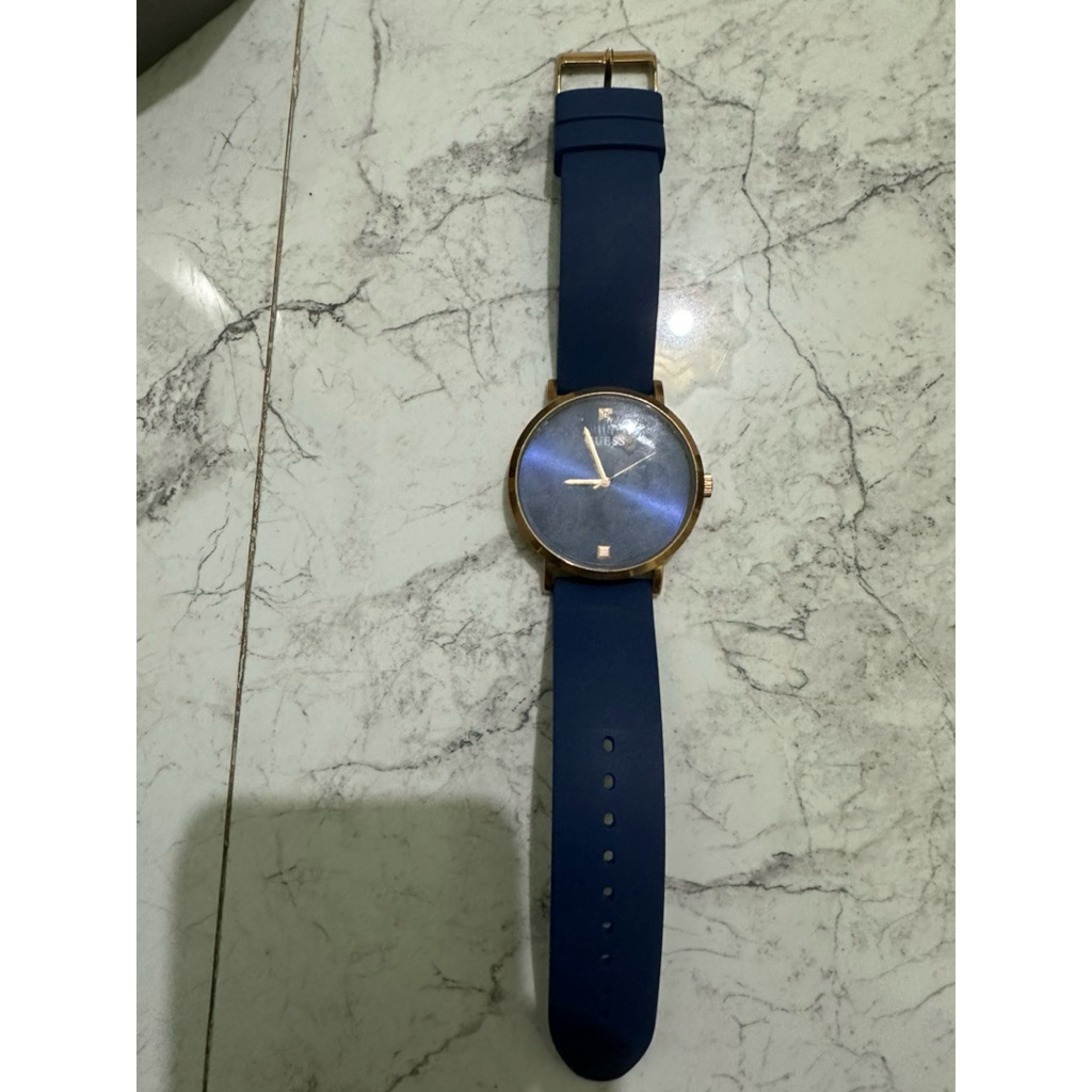 Preloved Original Guess Jam Tangan