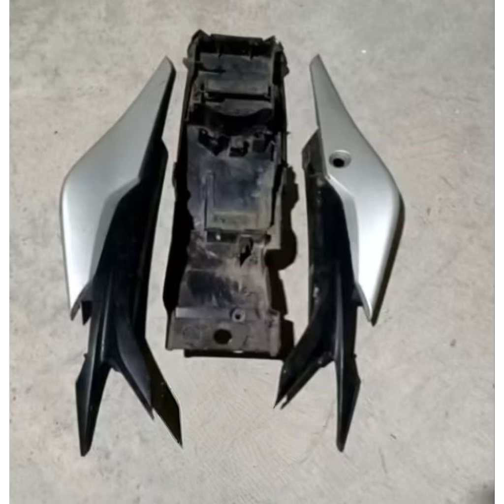 body belakang set kolong 2nd ori cbr250r kyj