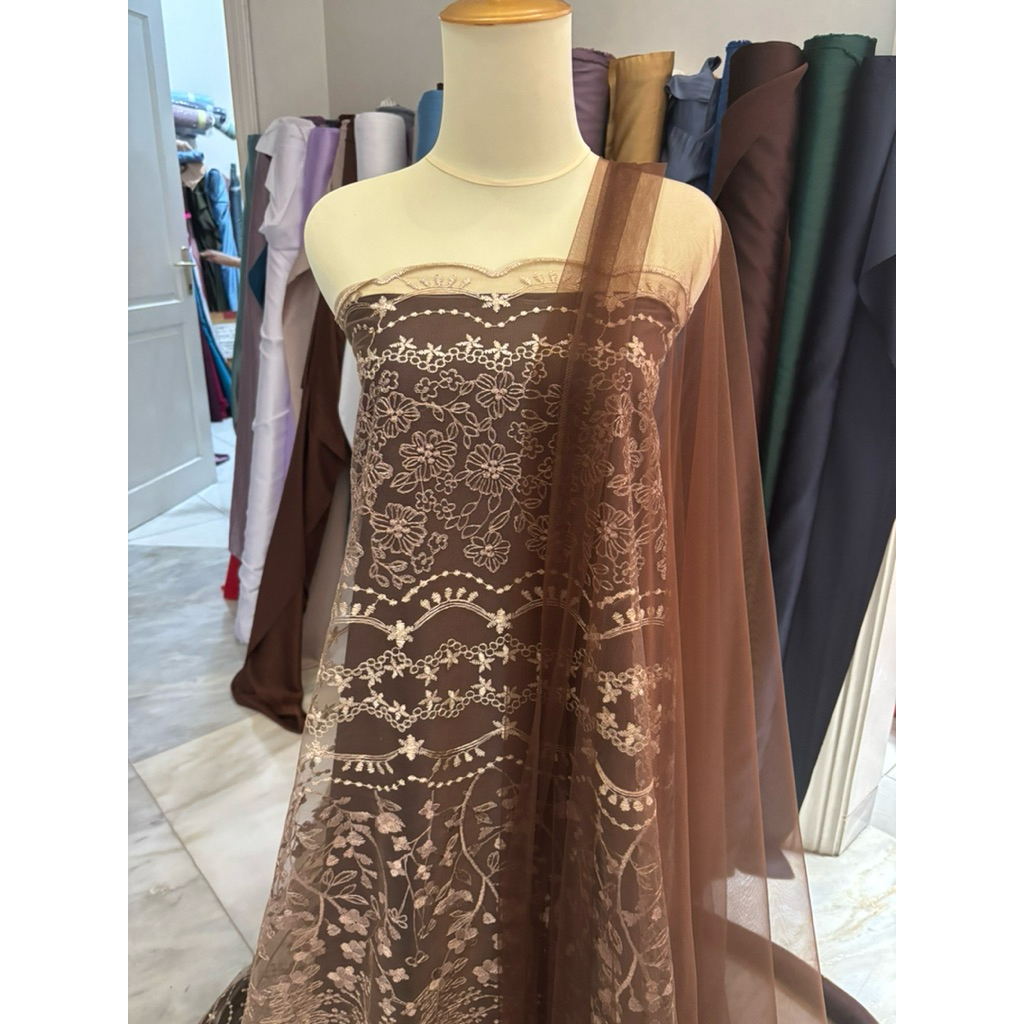 Bahan Kebaya Mewah Tile Brokat Botanical Bordir Renda 2tone Warna Coklat Mocca Milo Gold
