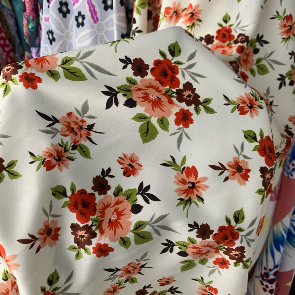 kain satin motif - kain silk satin motif bunga - kain satin silk premium