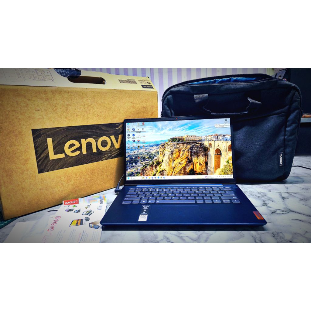 Lenovo Ideapad slim 3 AMD Ryzen 5 5500u