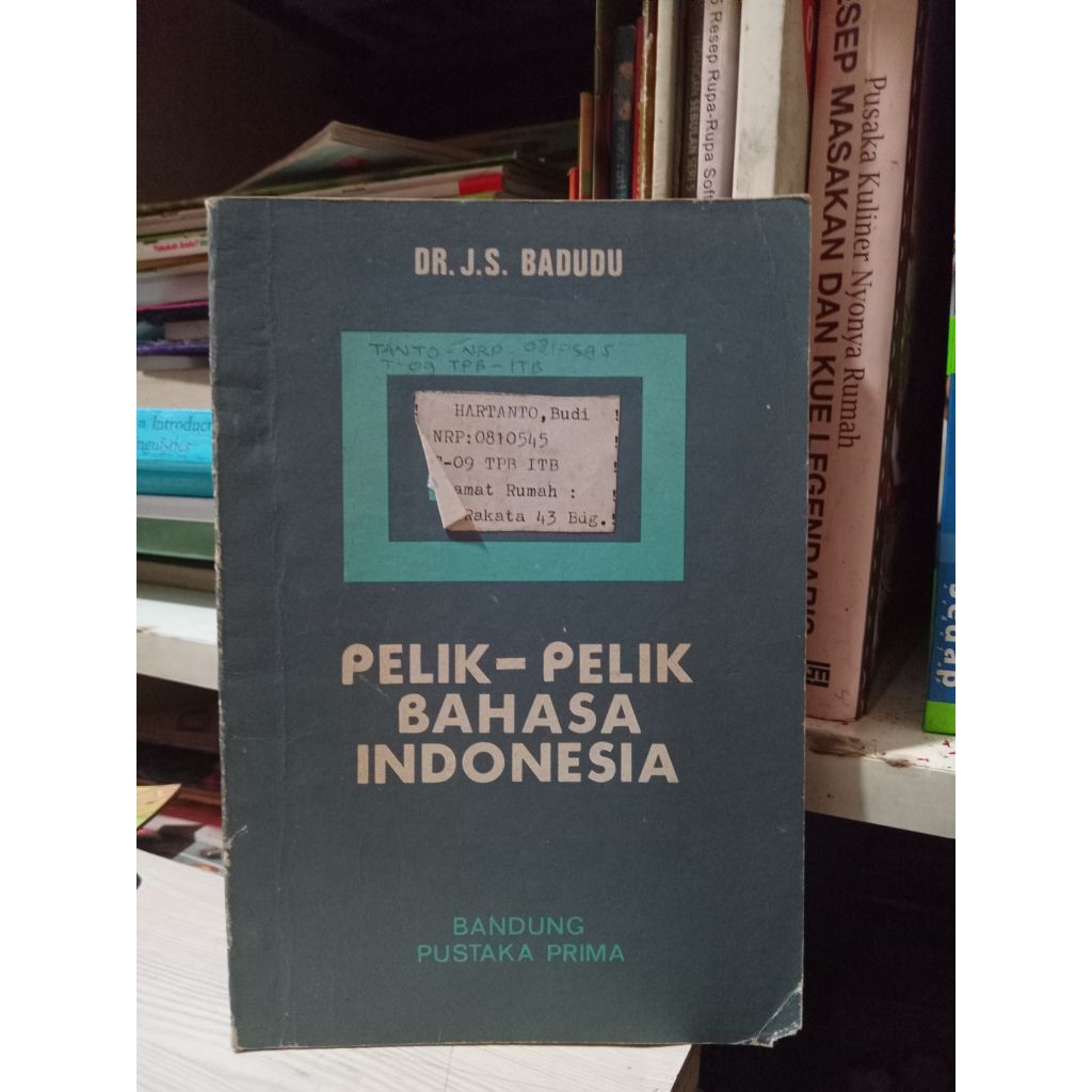 buku pelik pelik bahasa indonesia.#Rak 4b