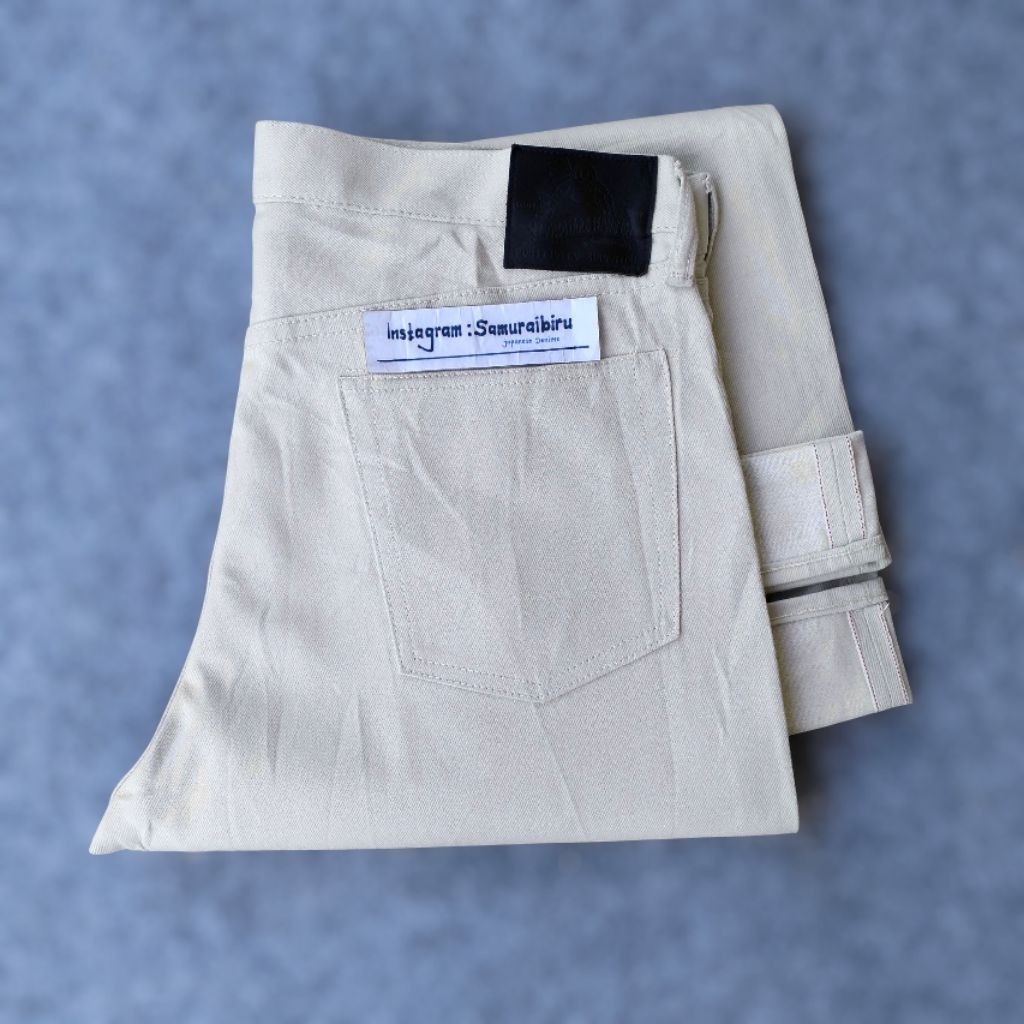 Momotaro jeans not Samurai jeans not momotaro jeans tcb jeans iron heart denim Levis vintage pbj lvc