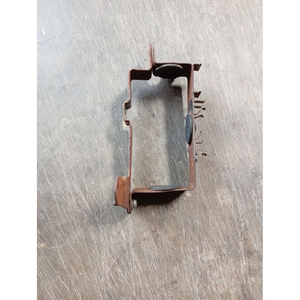 Plat Besi Braket Breket Dudukan Pangkon Tempat Aki Accu Honda Megapro Lama Megapro Primus Original S