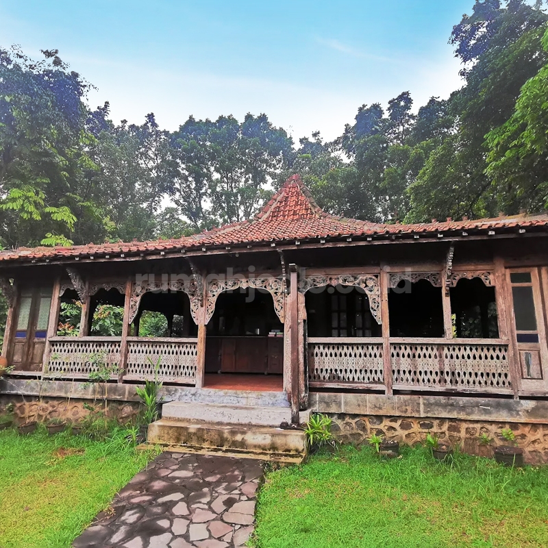 Kontraktor Produksi Rumah Joglo Ukiran Premium