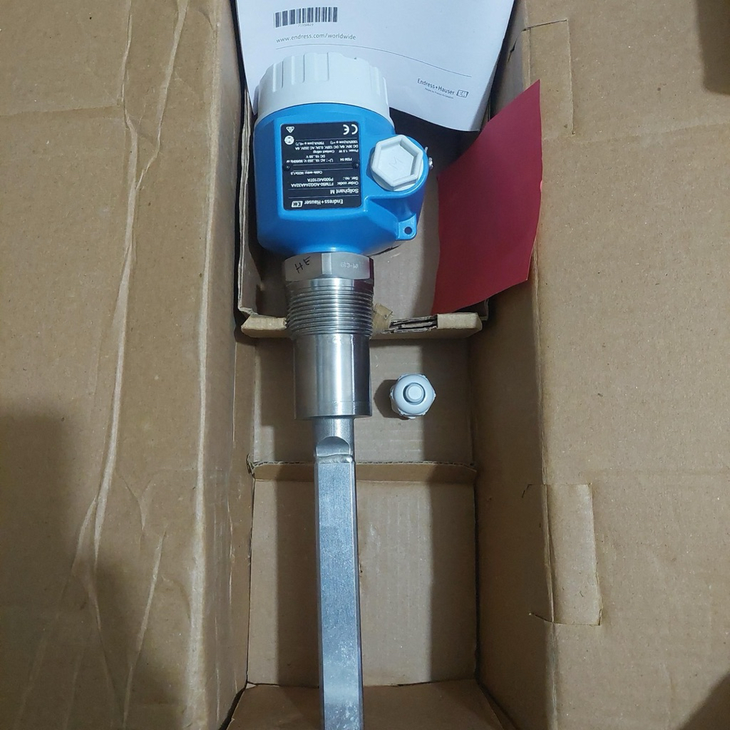 ENDRESS+HAUSER FTM50-AGG2A4A32AA VIBRONIC POINT LEVEL SWITCH SOLIPHANT M