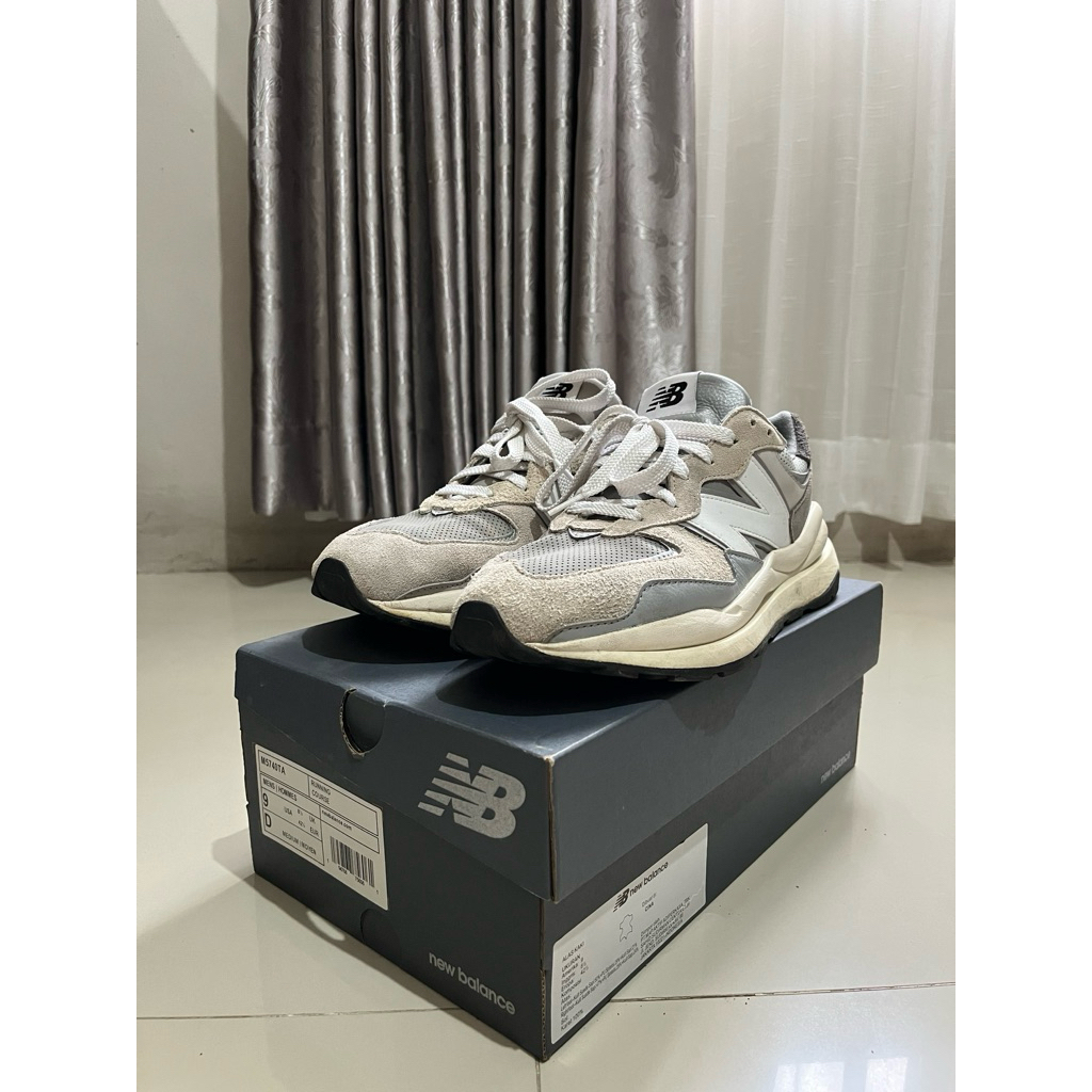 Sepatu 5740 Grey Day