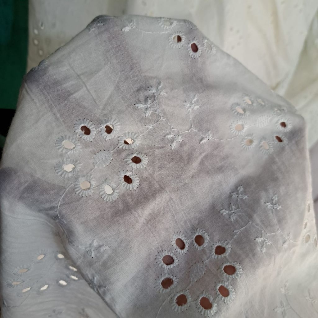 kain katun bordir - kain katun bordir bolong - kain katun bordir premium - kain katun bordir import 