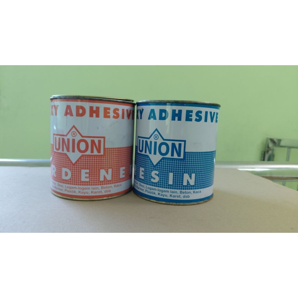 Lem Epoksi Dua Komponen Resin dan Pengeras untuk Servis Raket dan Kayu 1 Paket