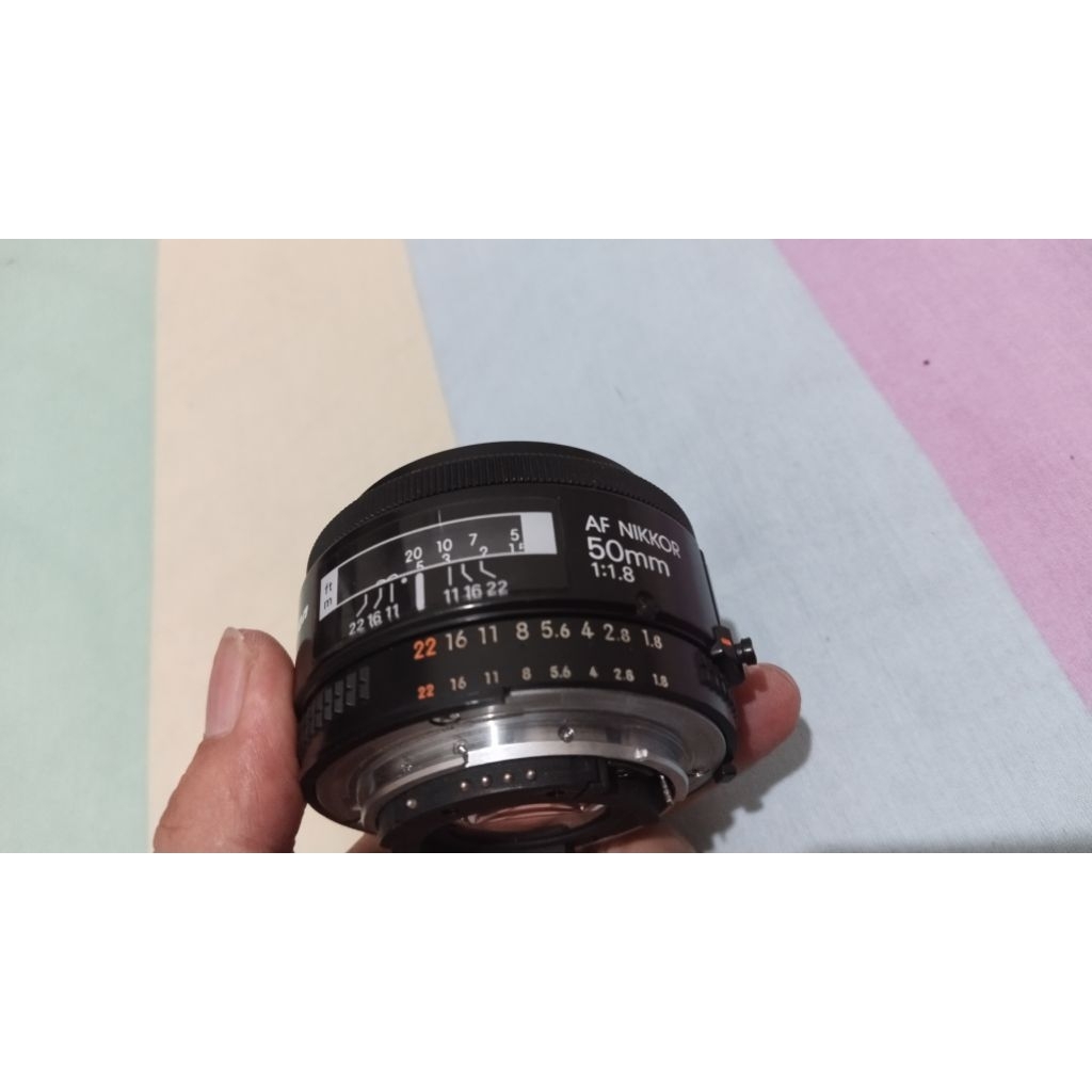 lensa fix nikon af 50mm f1.8 bokeh