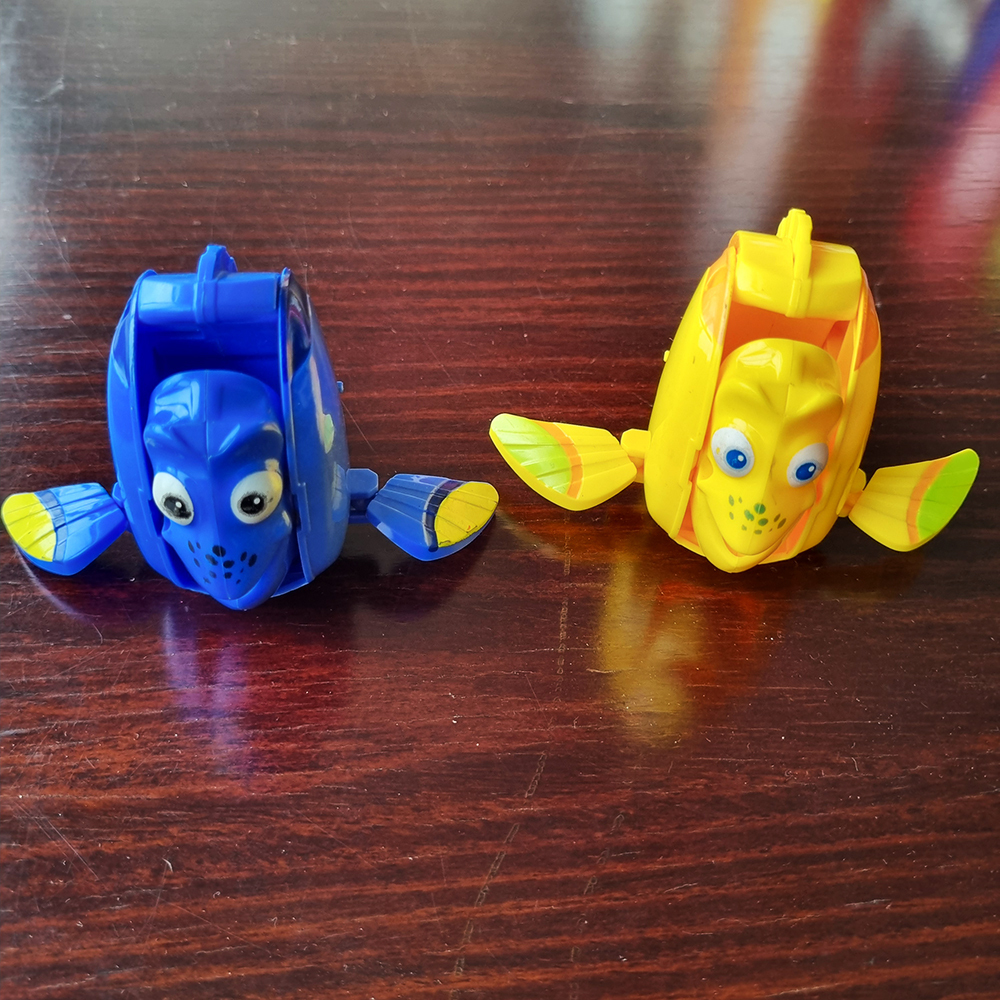 PRELOVED MAINAN ANAK 2 ROYAL BLUE TANG FISH IKAN WARNA BIRU DAN KUNING