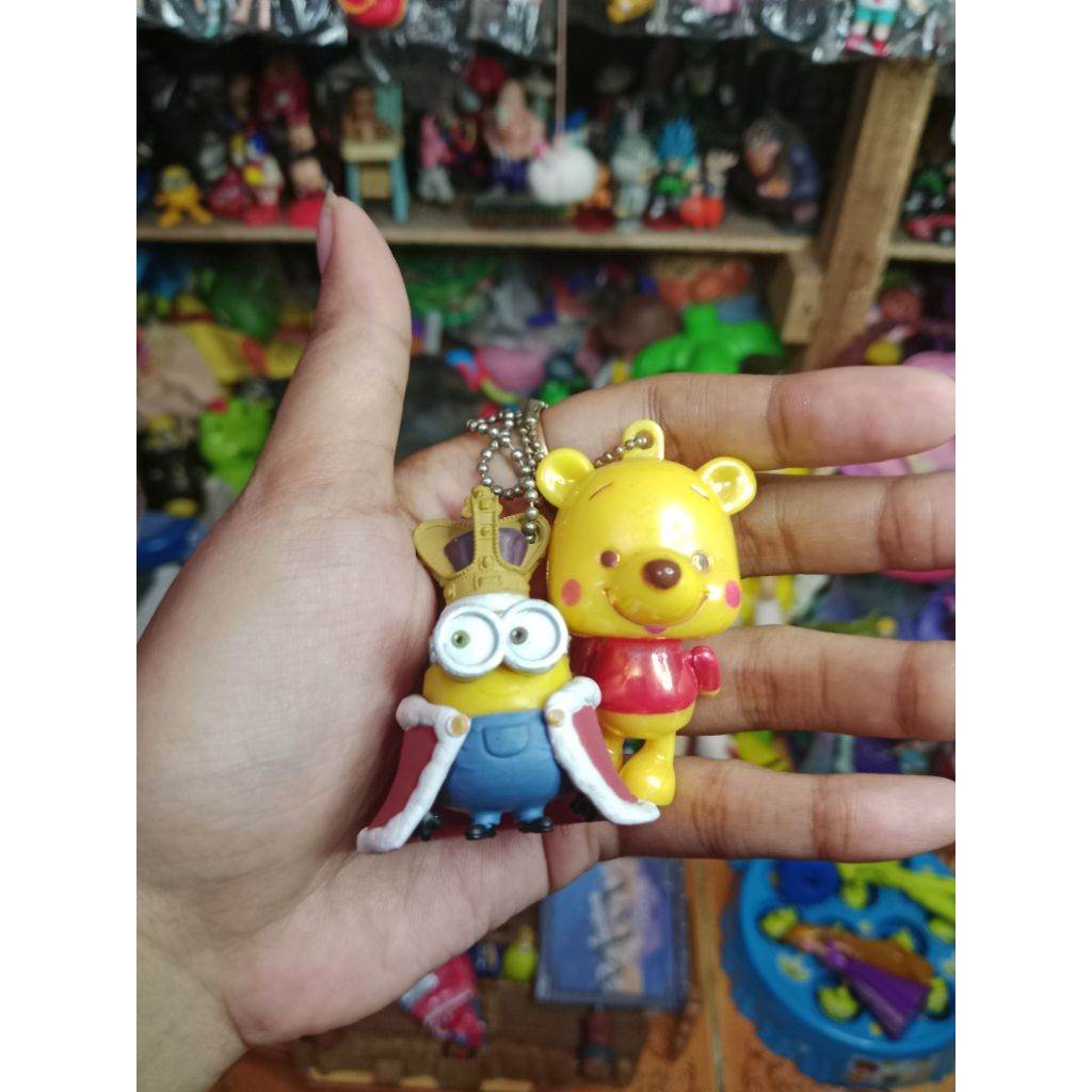 Gantungan kunci minion king bob tarts & keychain winnie the pooh disney