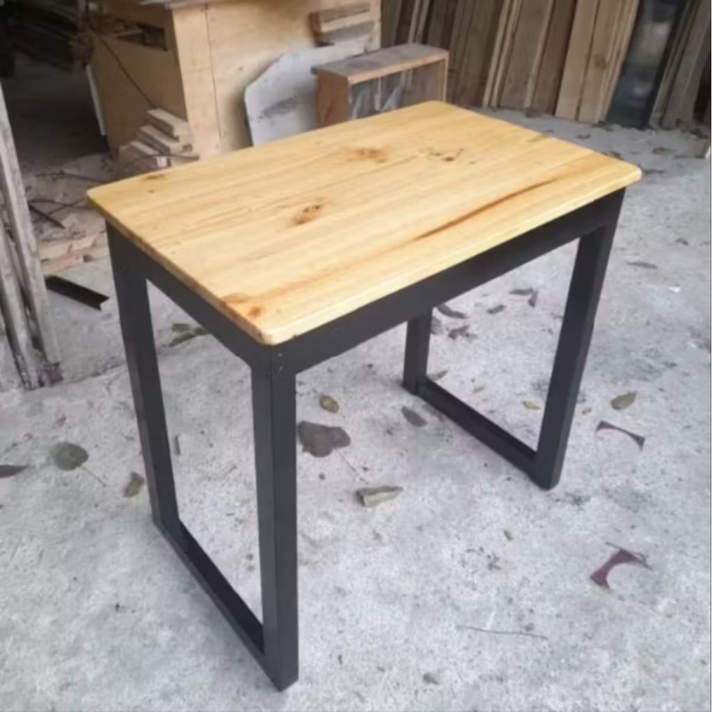 Meja belajar minimalis uk 80x40x75