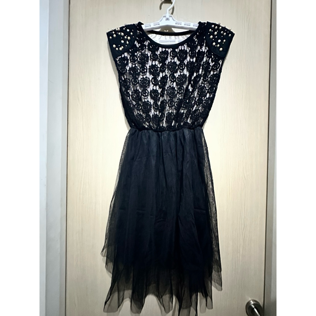 Dres brukat kutung tutu