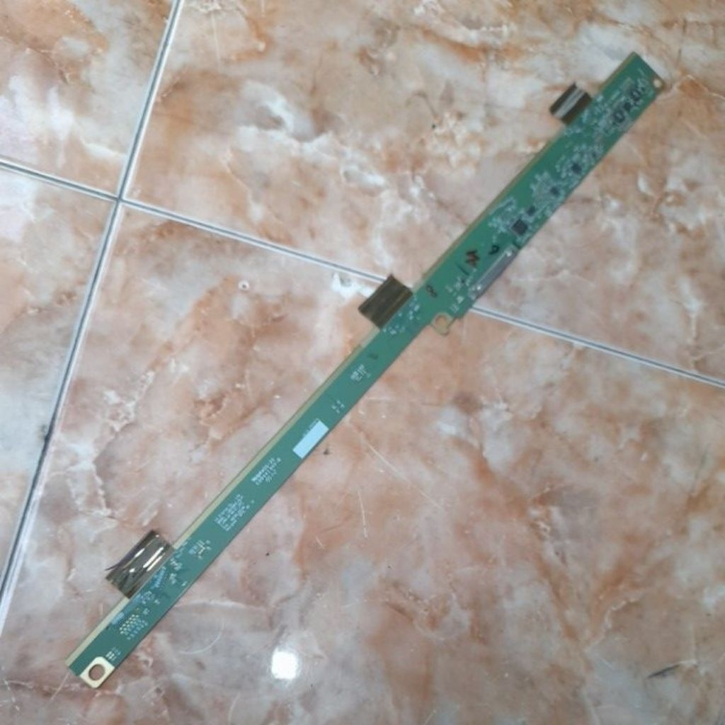 Tcon tv led LG 24MT48AF ( LM236WH1-SLA1 )