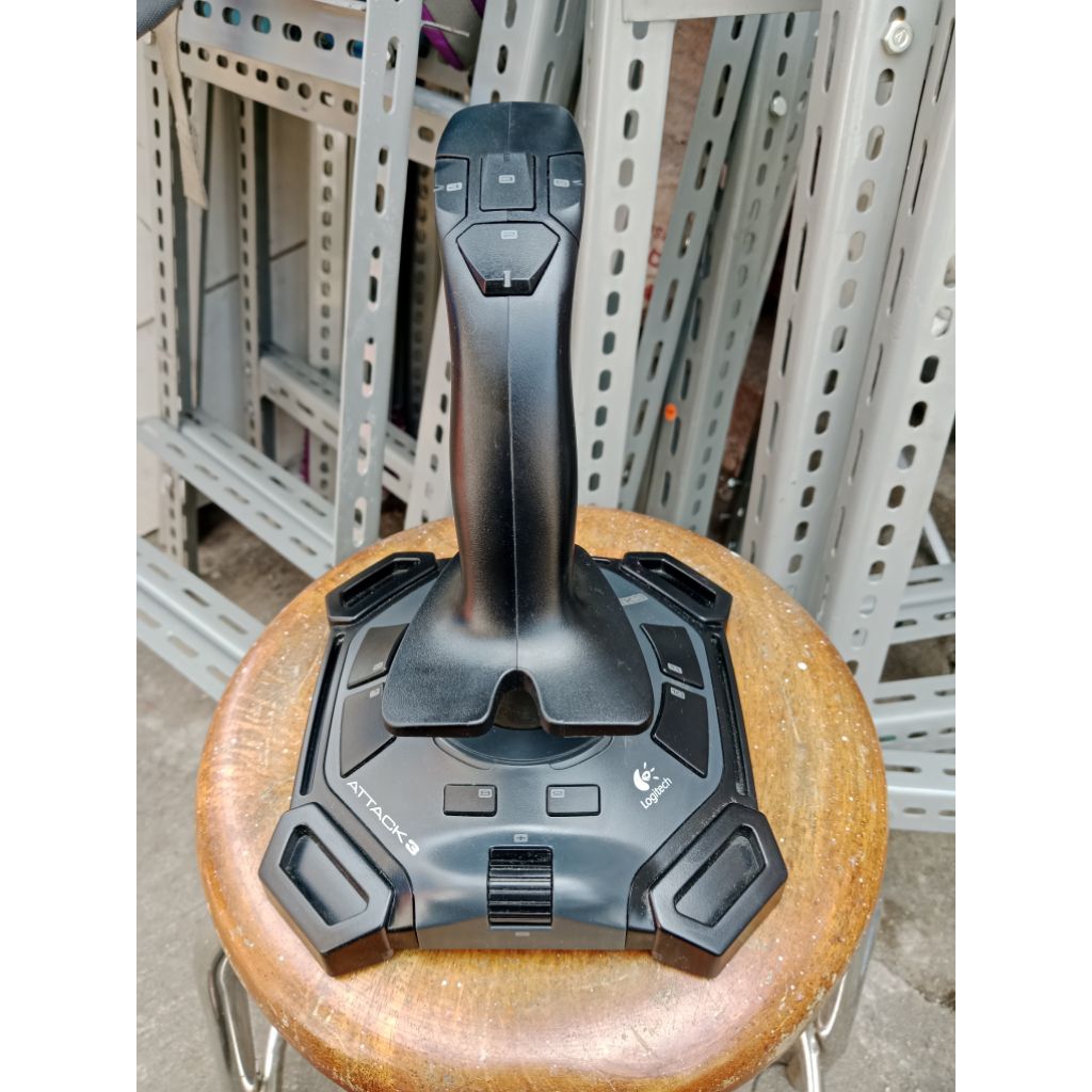 Logitech Attack 3 Gaming Joystick J-UJ18 USB ATK3 Controller