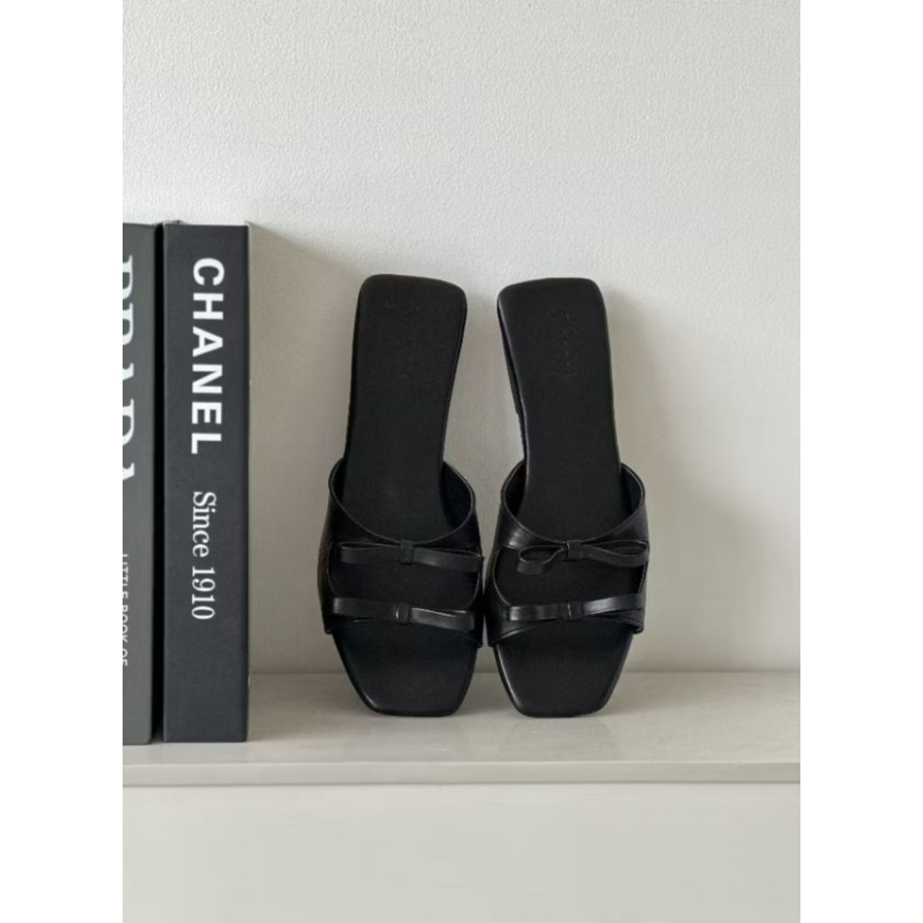 Sandal Wanita Pita hitam – Flat Shoes Casual Kekinian