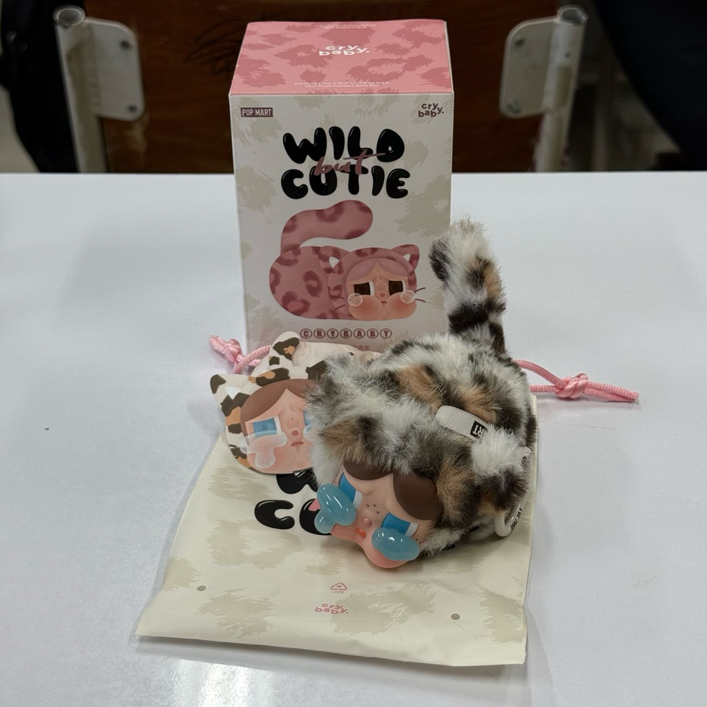 POPMART Crybaby Wild But Cutie Vintage