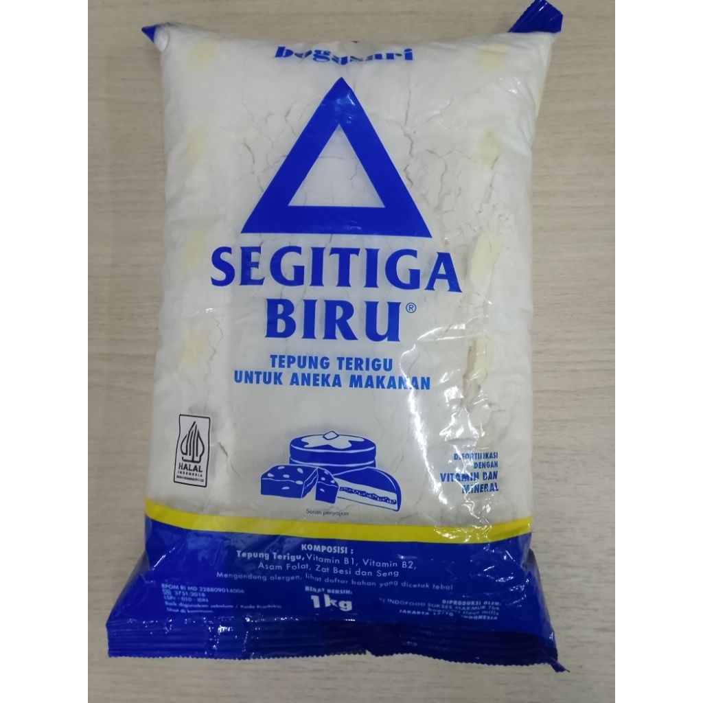 1KARTON TERIGU SEGITIGA BIRU EKONOMIS ISI 12 / SEGITIGA BIRU EKONOMIS KEMASAN 1KG