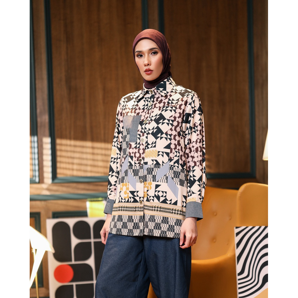 ZHENYA BLOUSE THE CHAIRWOMAN