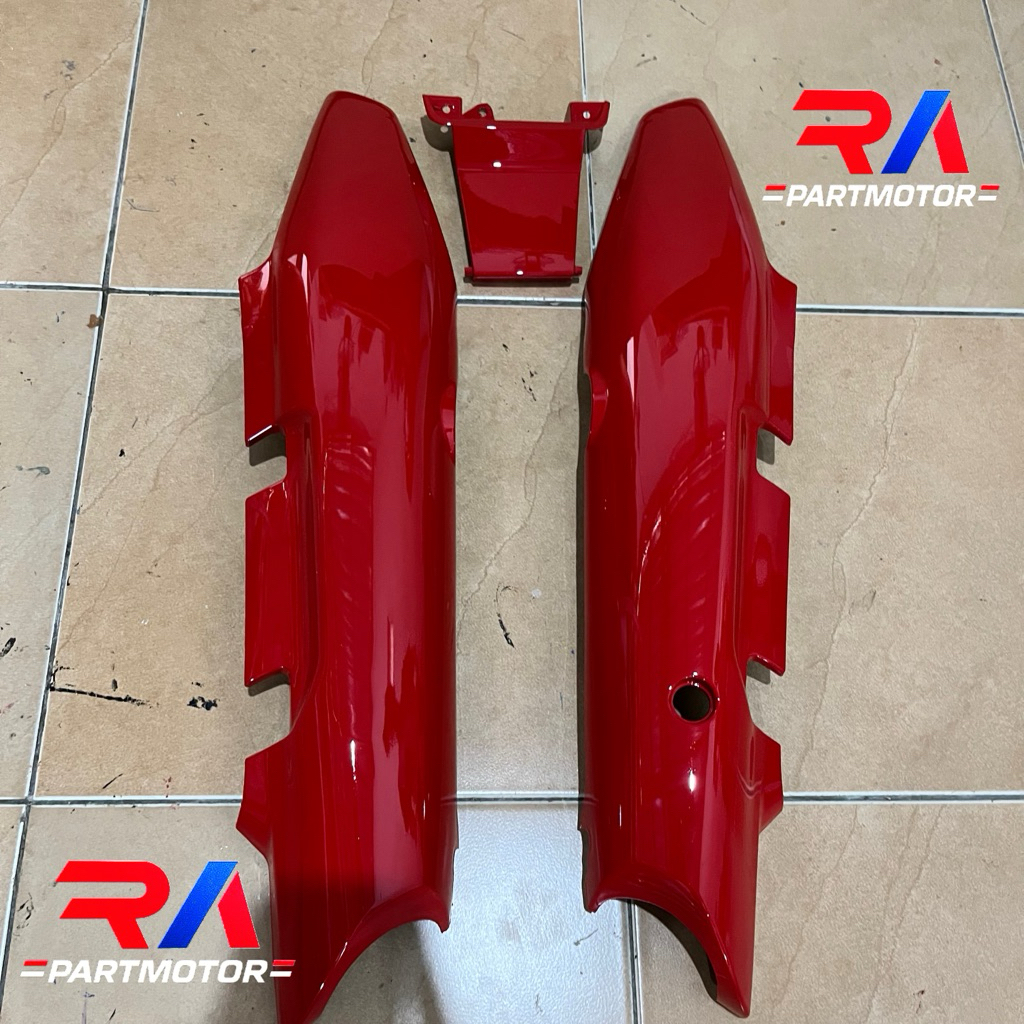 cover body belakang suzuki tornado merah ferari