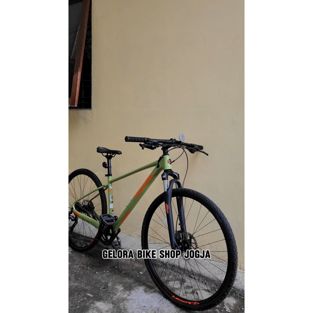 Sepeda Polygon heist x2 tahun 2023 size M 700c