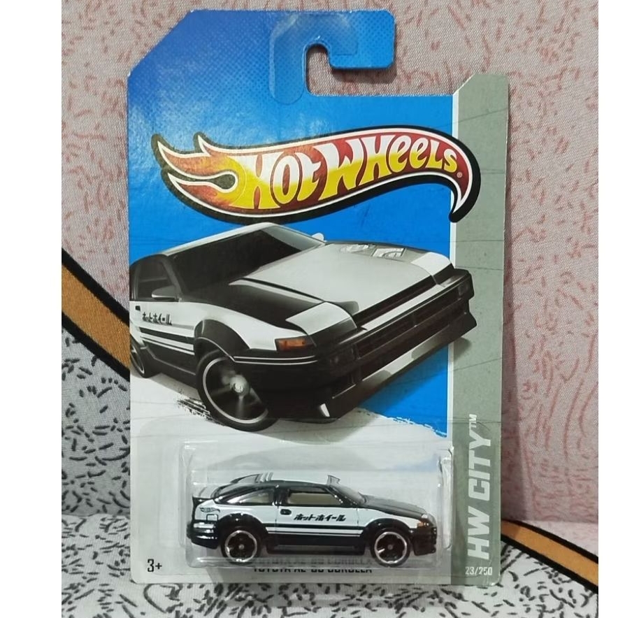 hot wheels toyota corolla ae68 initial d